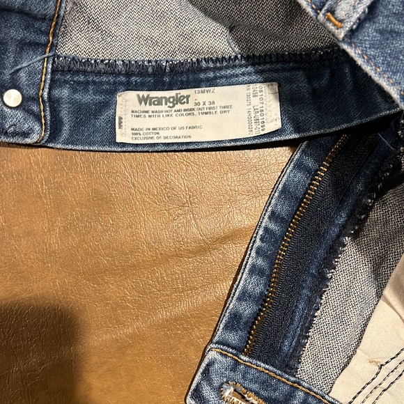 Vintage Wrangler Cut Off Shorts - Picture 7 of 7